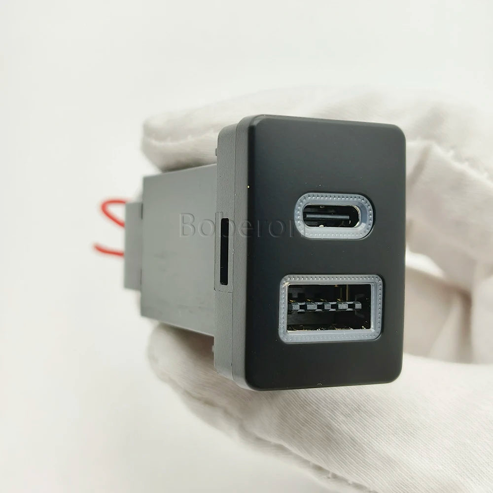Fit For Toyota new car USB charger PD fast charger QC3.0 dual fast charger TYPE C adaptor button
