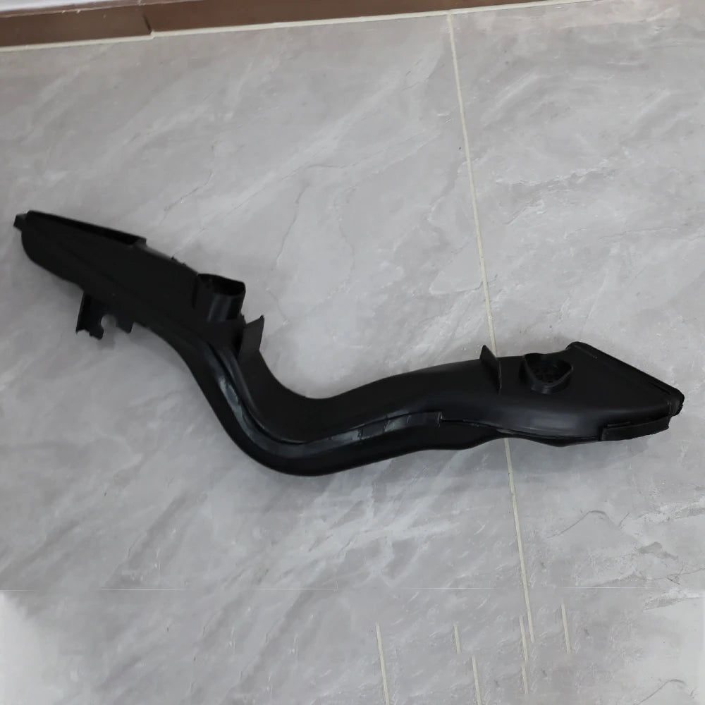 7M519E635AD Engine Air Intake Hose for Ford C-max MK1 2007-2010 Focus MK2 2008-2011 2.0 Engine Air Intake Pipe CM World