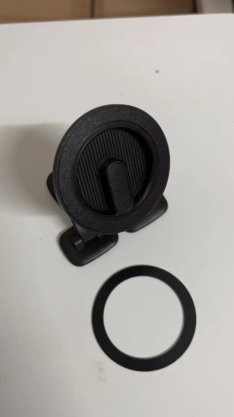Curved Surface Foldable MagSafe Car Phone Mount Premium Navigation Bracket for Vehicle CM World