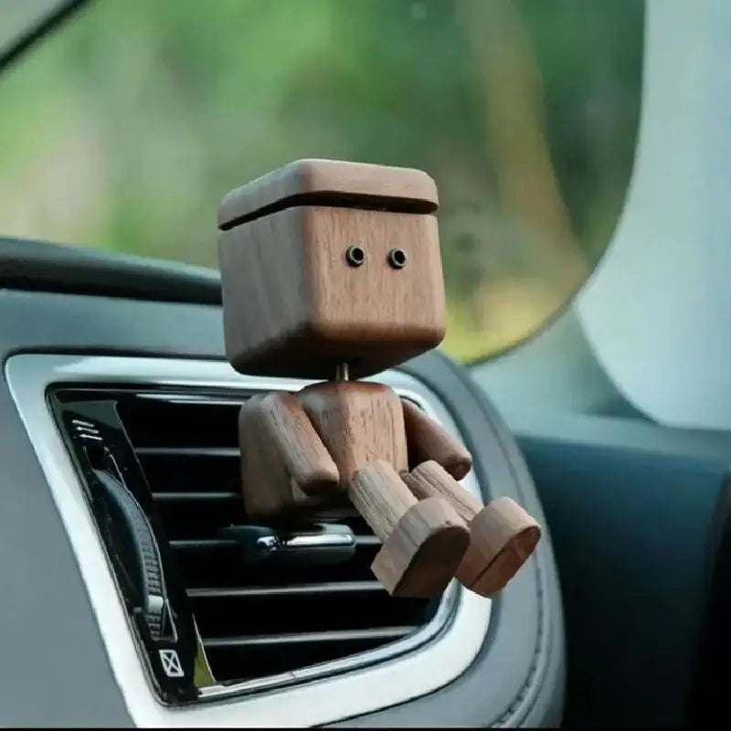 Solid Wooden Car Air Freshener Movable Vintage Figurine Mild Long Lasting Scent Car Interior Decor for Classic Car Enthusiasts