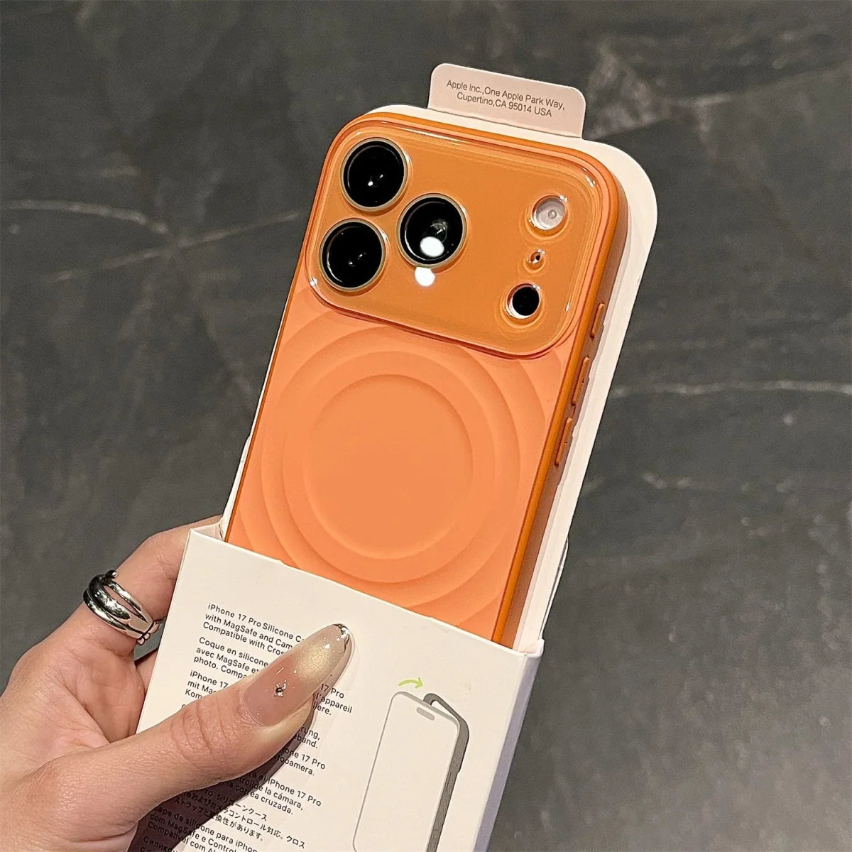Fashion Liquid Silicone Water Ripple Pattern Big Window Phone Case For iPhone 17 16 15 Pro Max For Magsafe Magnetic Charge Cover Car Mobile World