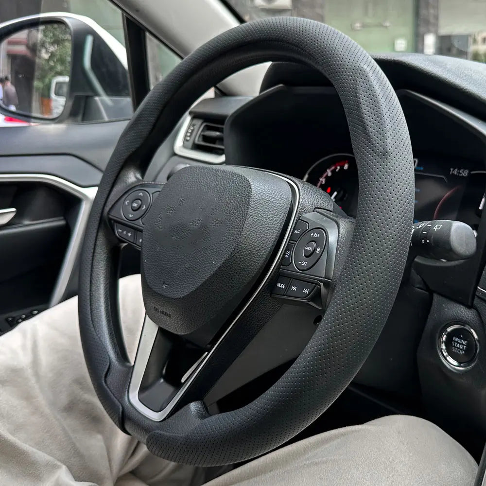 Steering Size 36-38cm Universal Non-slip Round Breathable leather Car Steering Wheel Cover Protector Suitable Auto Accessories CM World