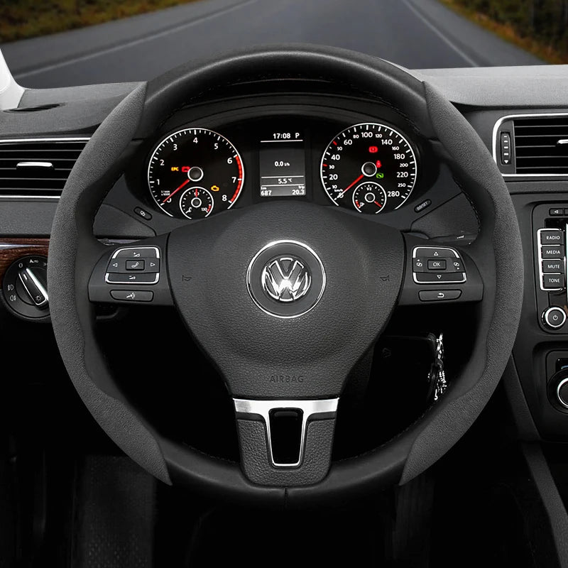 Suitable for Volkswagen Anti-Slip Buckle Segmented Suede Steering Wheel Cover Suitable for Polo Golf 5 6 7 Gol Cc Passat B6 B8 Jetta Scirocco T4 Crafter Taigo up Santana Nivus Tcros G3 Caddy Tiguan CM World