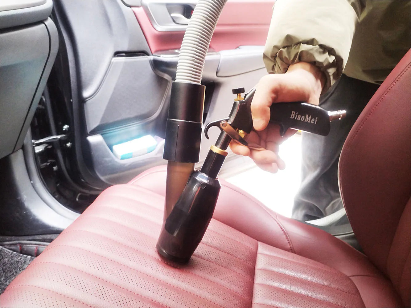 Car Interior Detailing Air Blow Tornado Gun &vacunm Gun ,Cleaning Tornador Gun Quickly Blasts Dirt and Dust CM World