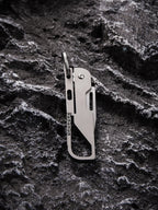 Super Lightweight Men Titanium Waist Hanging Keychain Portable With Folding High Hardness D2 Steel Small Knife Car Key Chain CM World