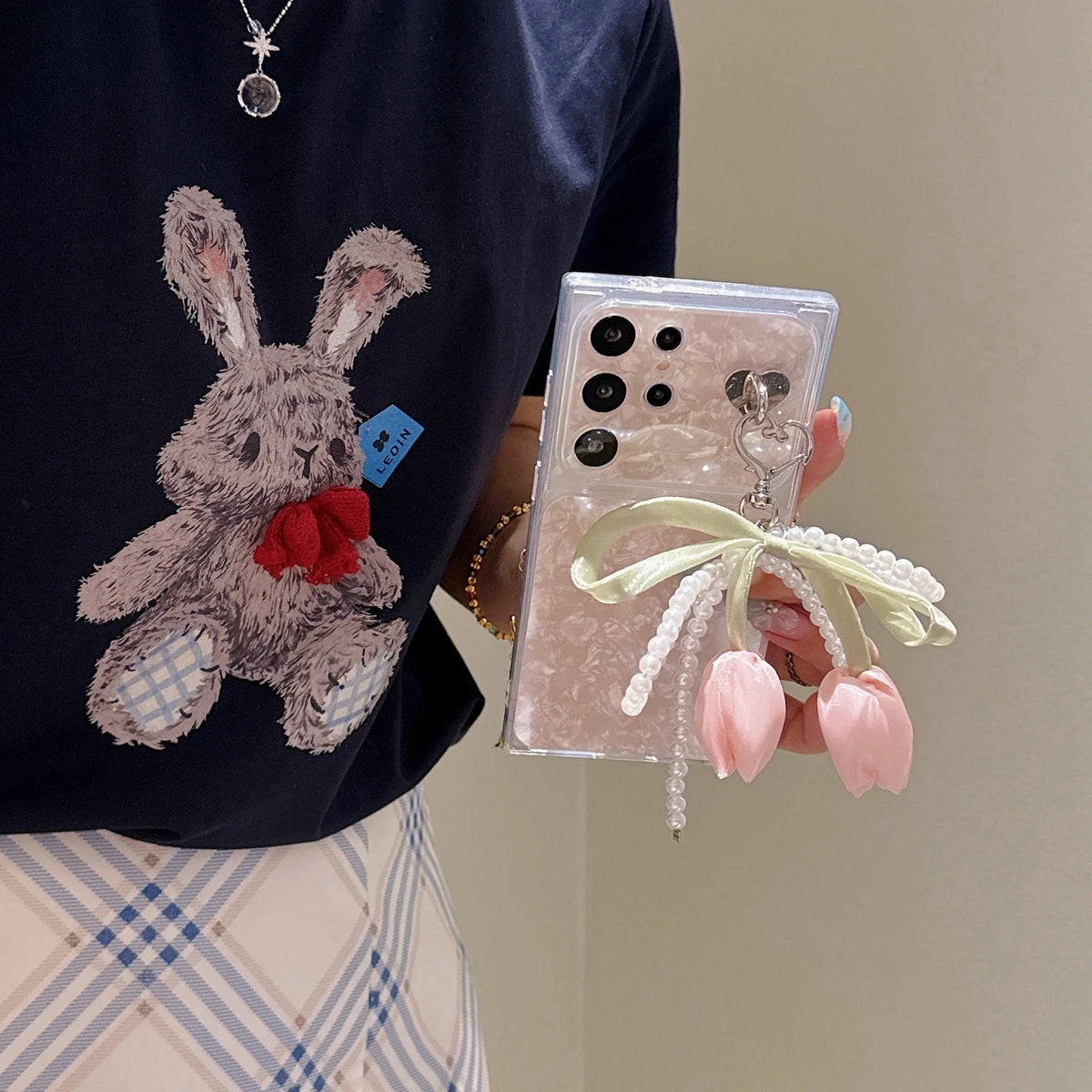 Tulip Flower Pendant Chain Glitter Bling Laser Heart Phone Case For Samung Galaxy A07 A17 A27 A37 A57 A06 A16 A26 A36 A56 Cover