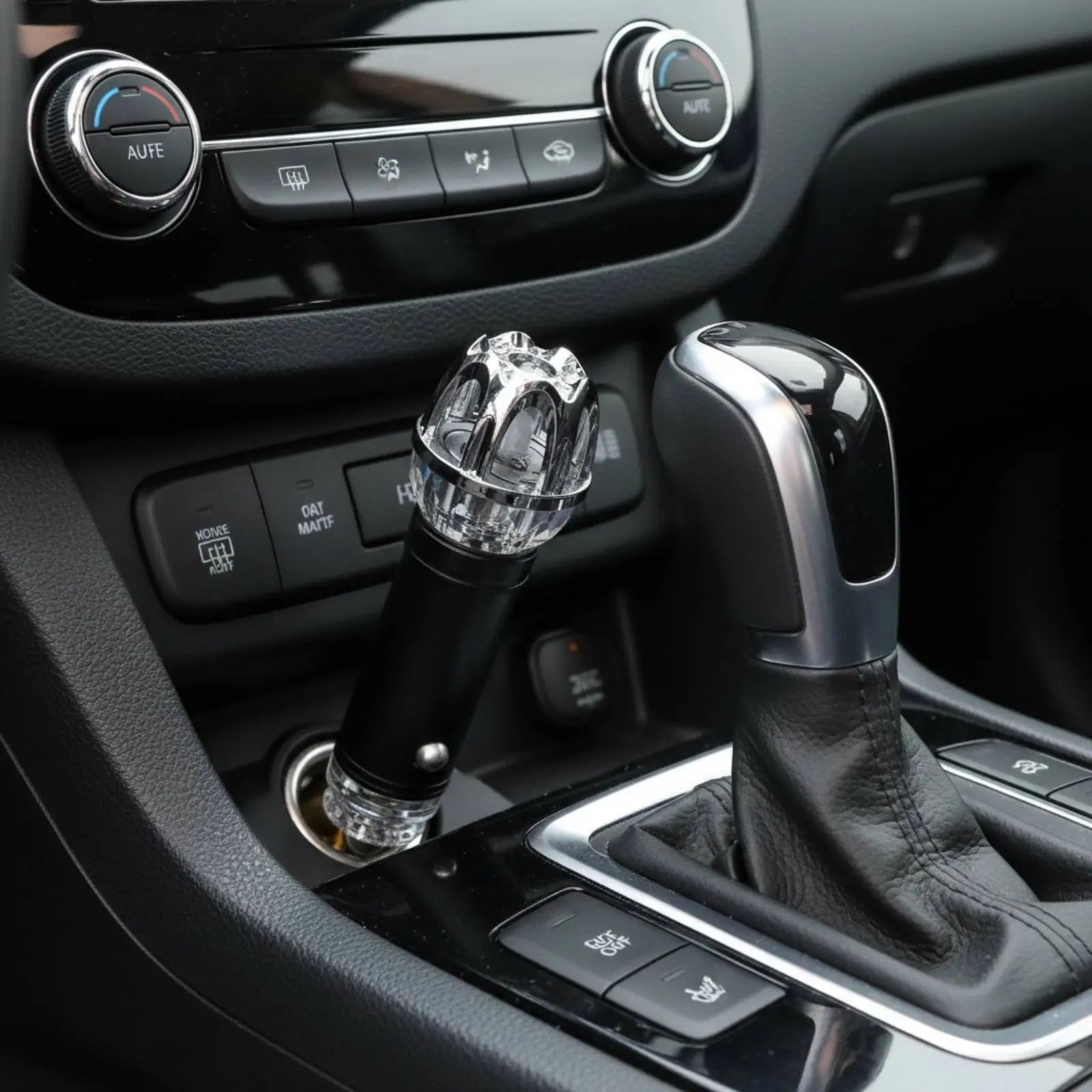 Car Air Purifier Removes Smoke and Odors Mini Vehicle Air Cleaner for Truck, Van Car Mobile World