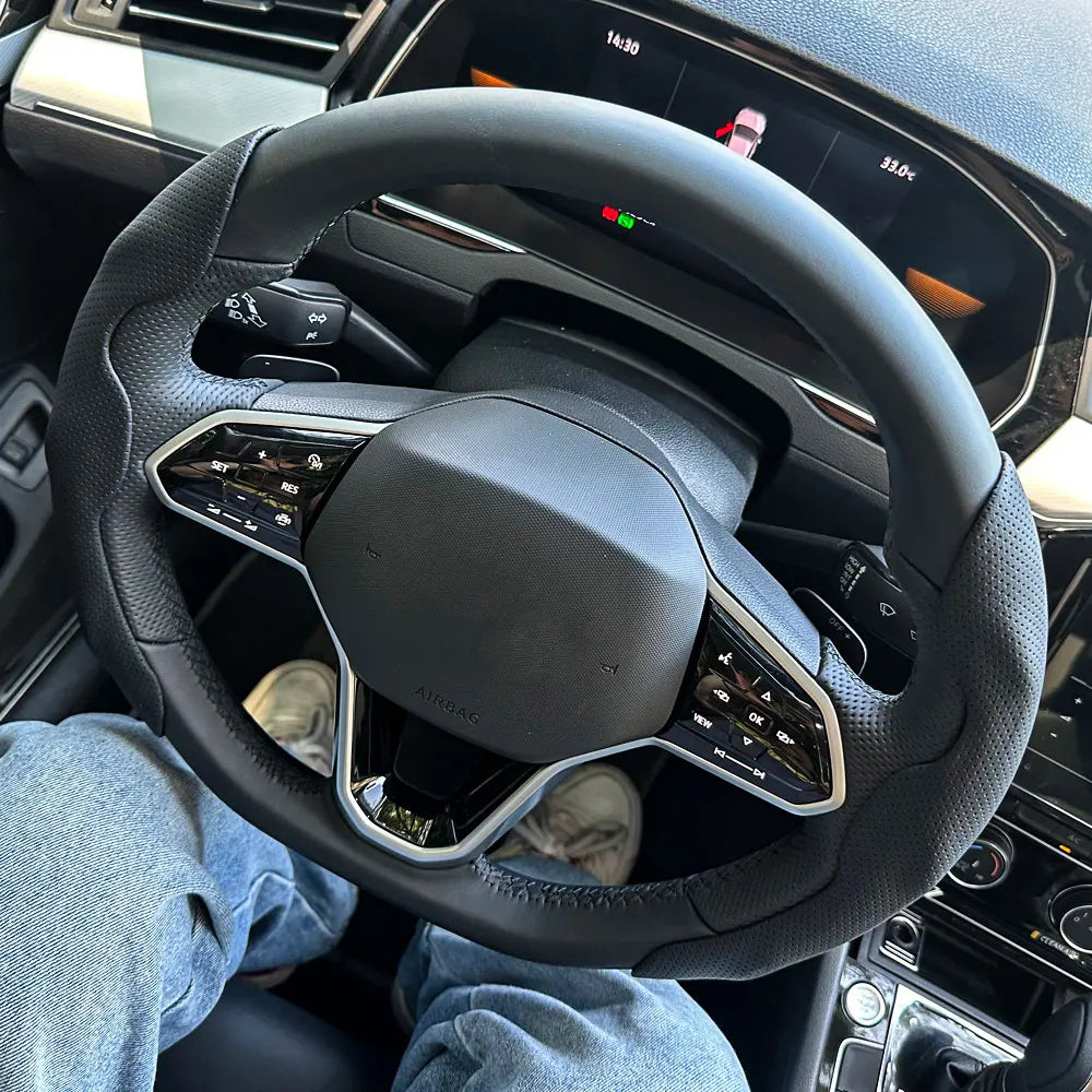 2PCS Universal Round Car Steering Wheel Cover Winter Fur Warm Carbon Fiber Leather Anti-slip Protective Case luxury Accessories CM World